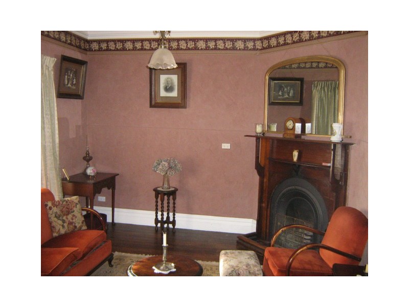 35 Pioneer Avenue, New Norfolk TAS 7140
