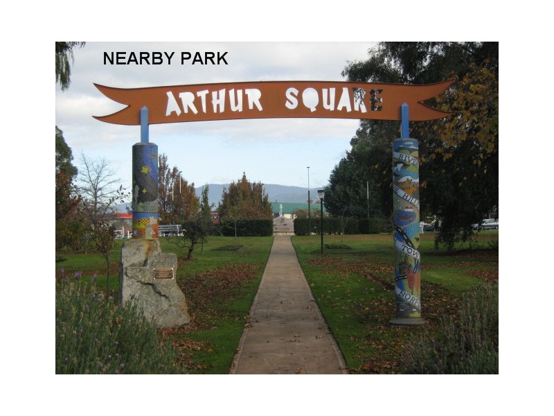 35 Pioneer Avenue, New Norfolk TAS 7140