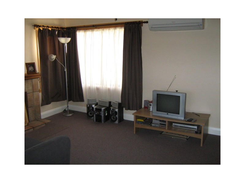 8 Second Avenue, New Norfolk TAS 7140