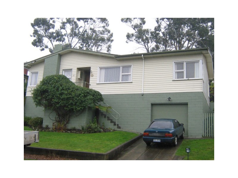 18 Southview Crescent, New Norfolk TAS 7140