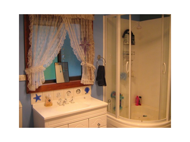 18 Southview Crescent, New Norfolk TAS 7140