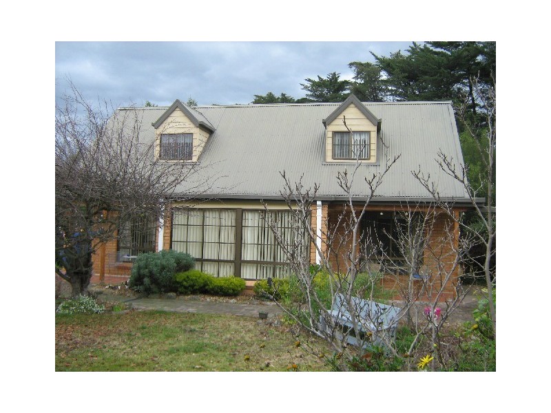 2 Oakdale Road, New Norfolk TAS 7140