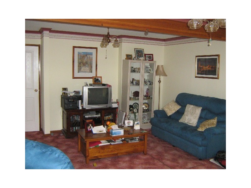 2 Oakdale Road, New Norfolk TAS 7140