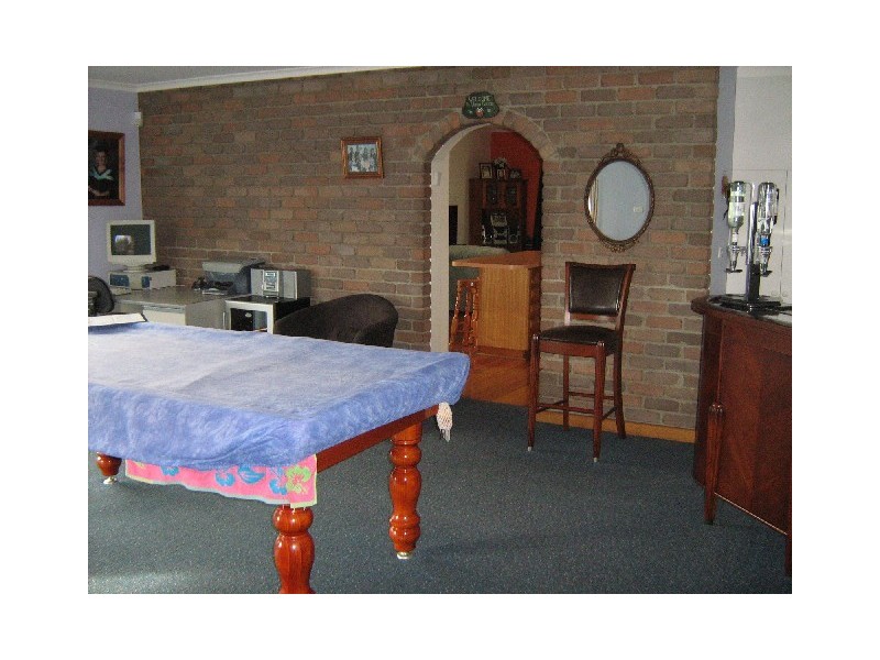 New Norfolk TAS 7140