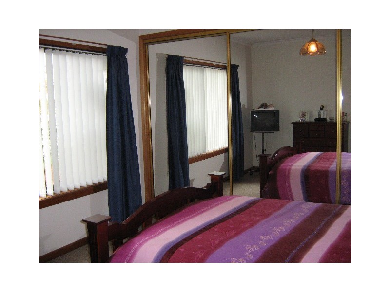 New Norfolk TAS 7140