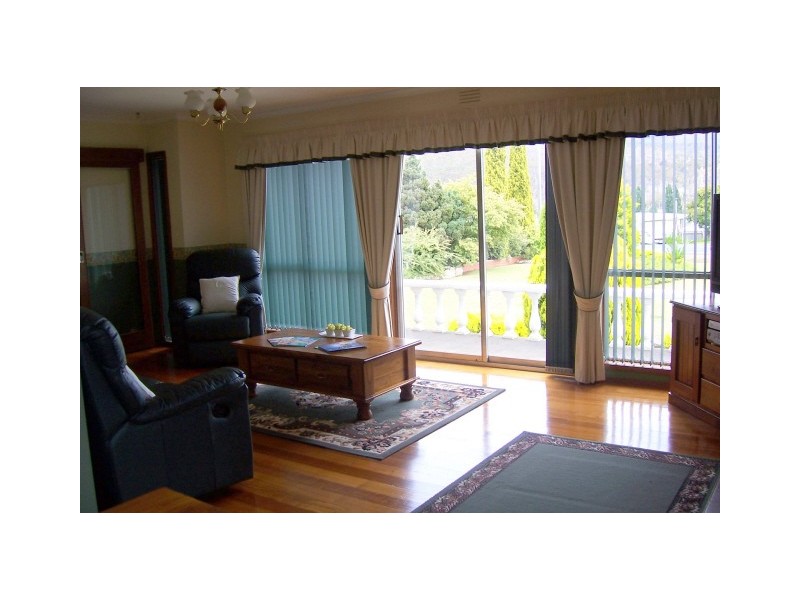 1896 Lyell Highway, New Norfolk TAS 7140