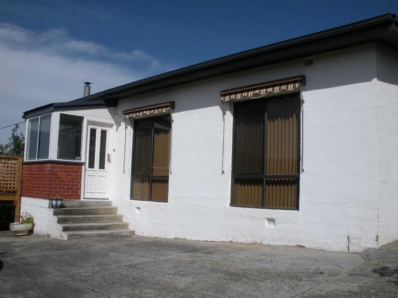 34 Sharland Avenue, New Norfolk TAS 7140