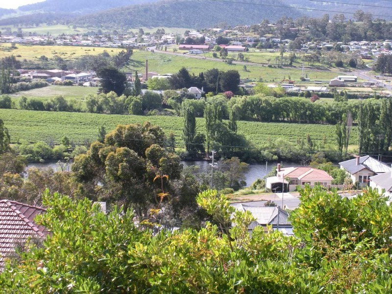 34 Sharland Avenue, New Norfolk TAS 7140