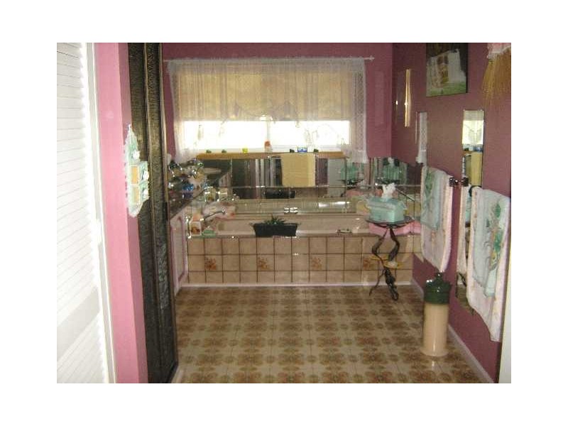 New Norfolk TAS 7140