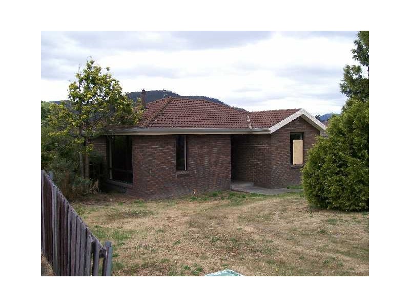 New Norfolk TAS 7140