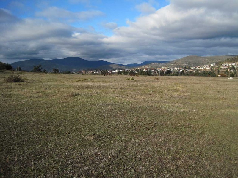 New Norfolk TAS 7140