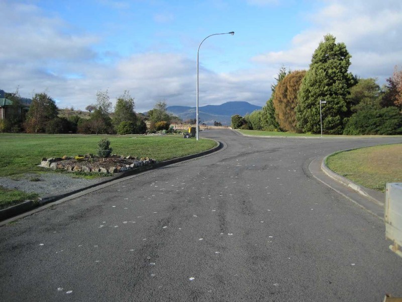 New Norfolk TAS 7140