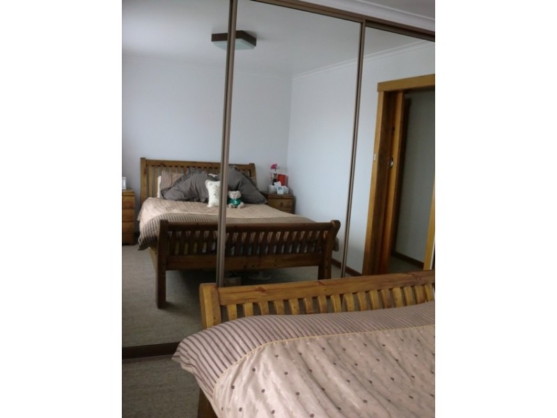 New Norfolk TAS 7140