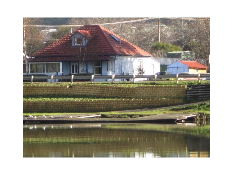 New Norfolk TAS 7140