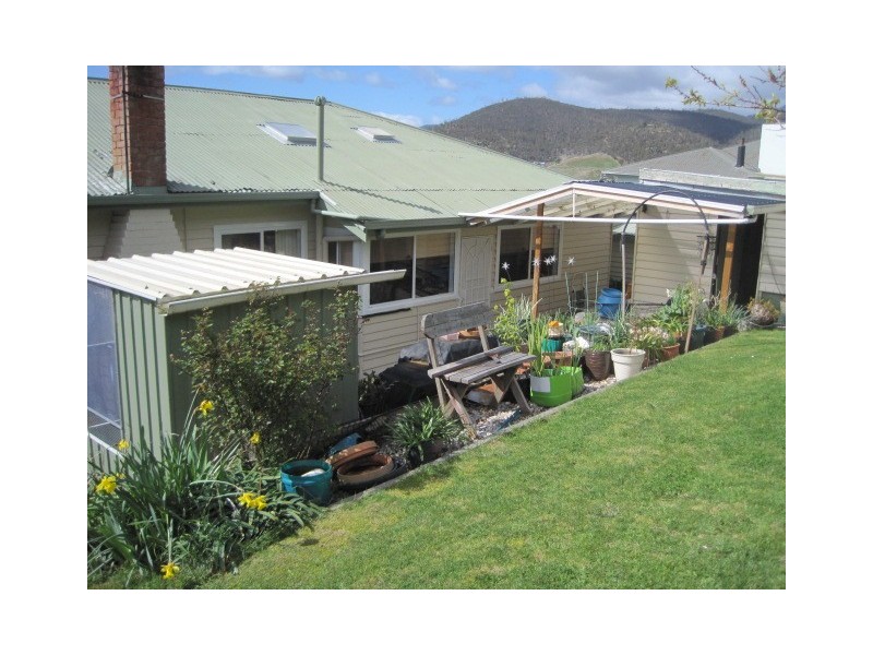 17 Trevor Terrace, New Norfolk TAS 7140