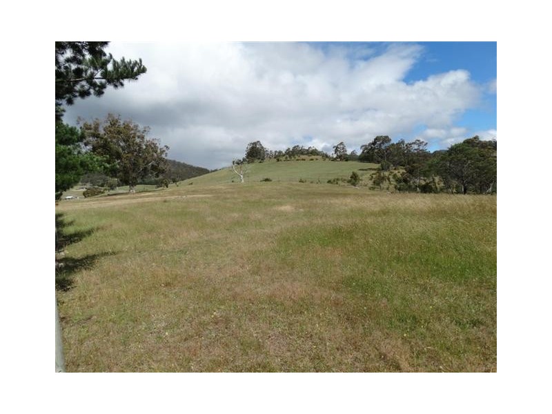 Lachlan TAS 7140