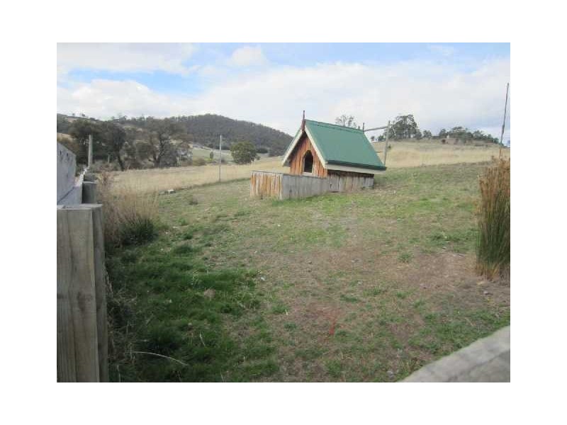Lachlan TAS 7140