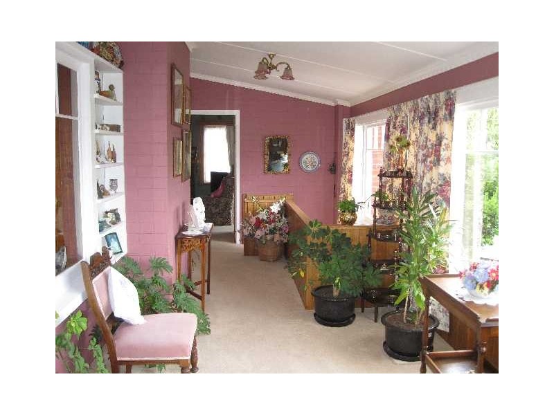 New Norfolk TAS 7140