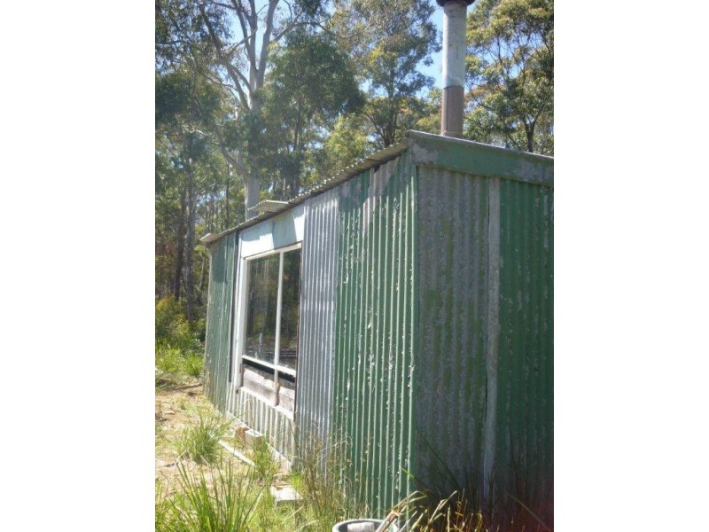 Lachlan TAS 7140