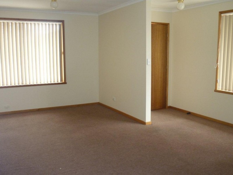 New Norfolk TAS 7140