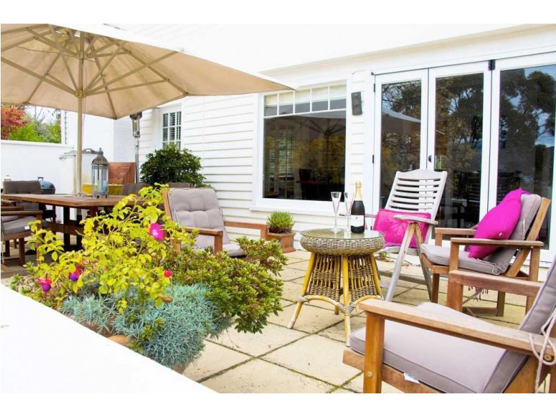 New Norfolk TAS 7140