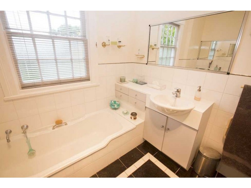 New Norfolk TAS 7140