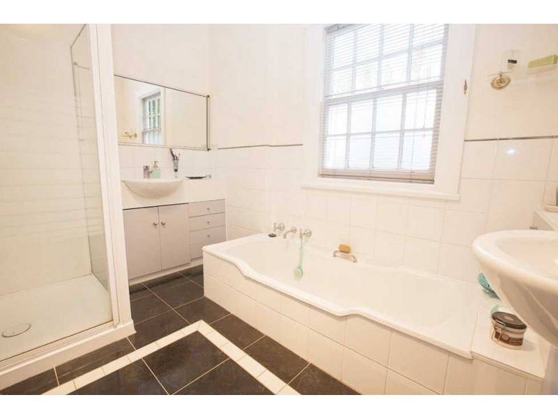 New Norfolk TAS 7140