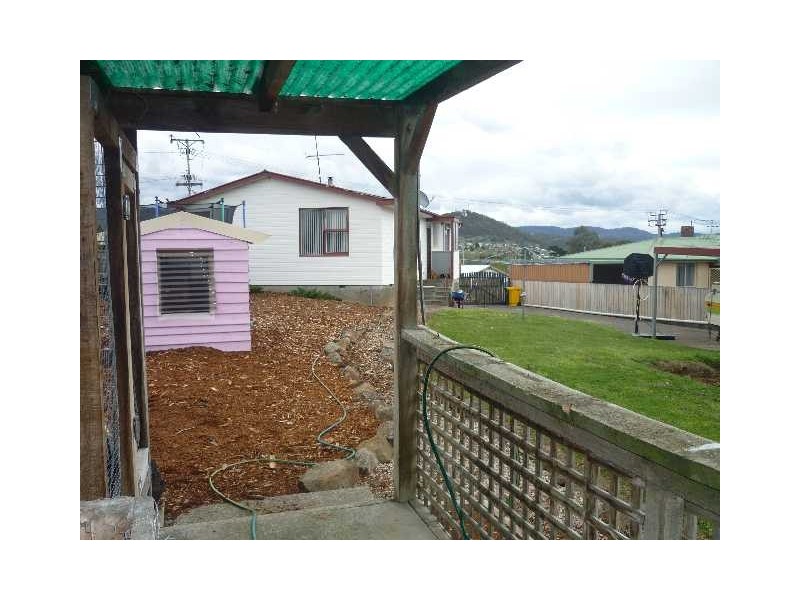 New Norfolk TAS 7140