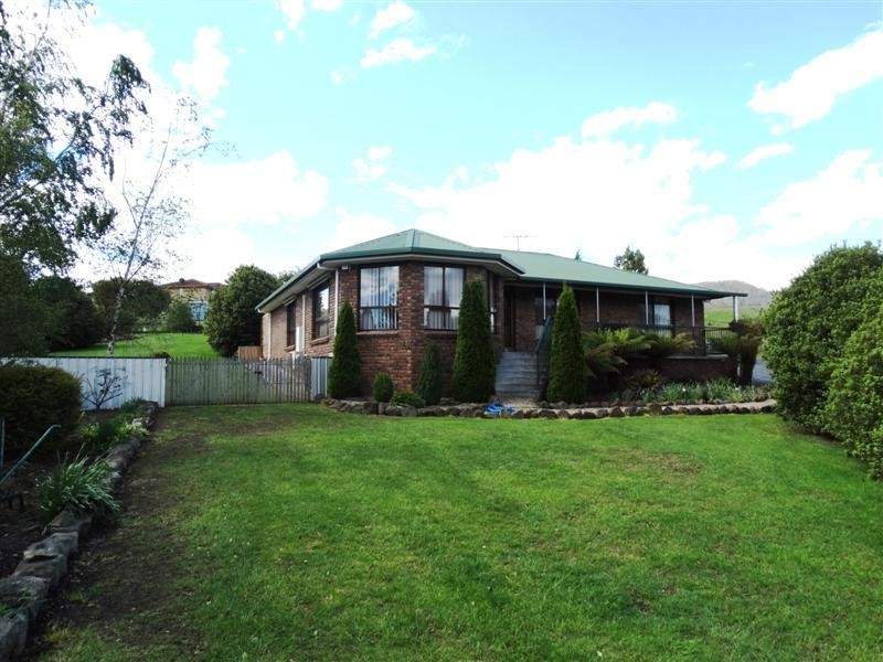 21 Oakdale Road, New Norfolk TAS 7140