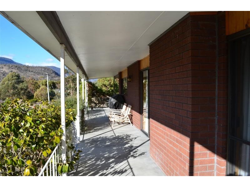 Molesworth TAS 7140
