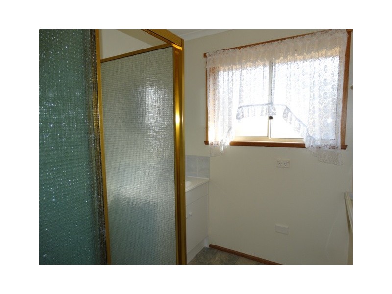 New Norfolk TAS 7140