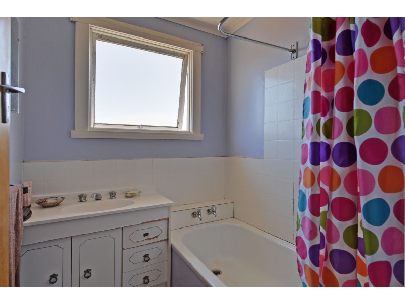 1 Giddy Avenue, New Norfolk TAS 7140