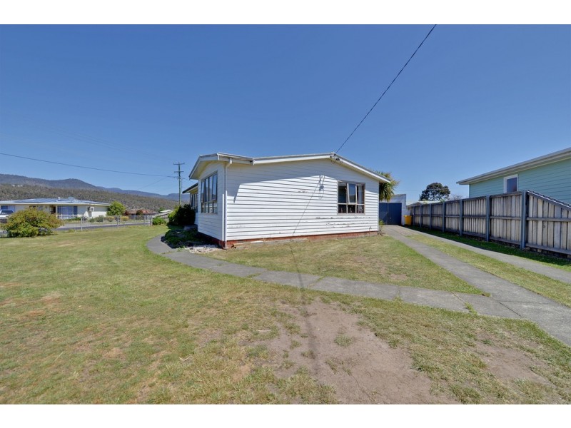 1 Giddy Avenue, New Norfolk TAS 7140