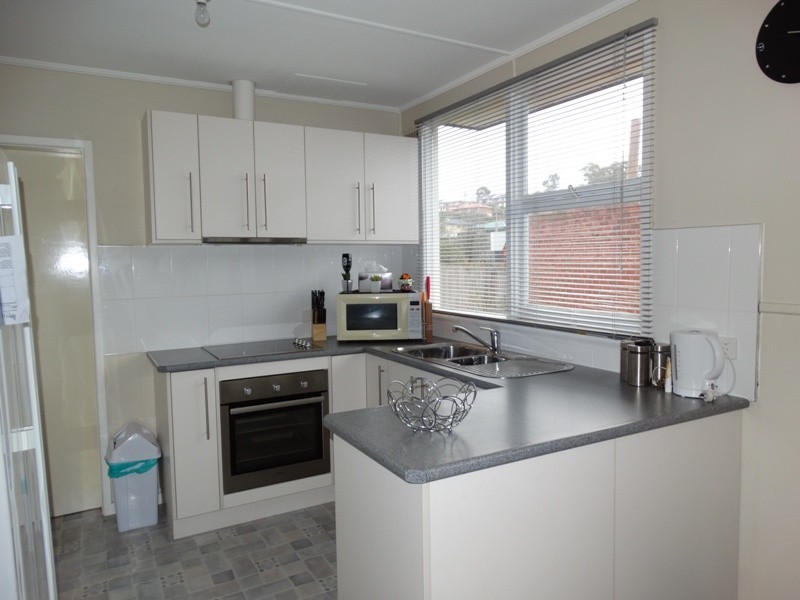 New Norfolk TAS 7140