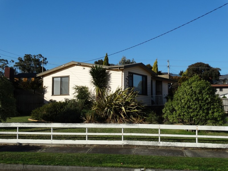 20 Murdoch Ave, New Norfolk TAS 7140