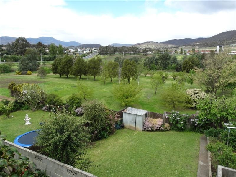 45 Pioneer Avenue, New Norfolk TAS 7140