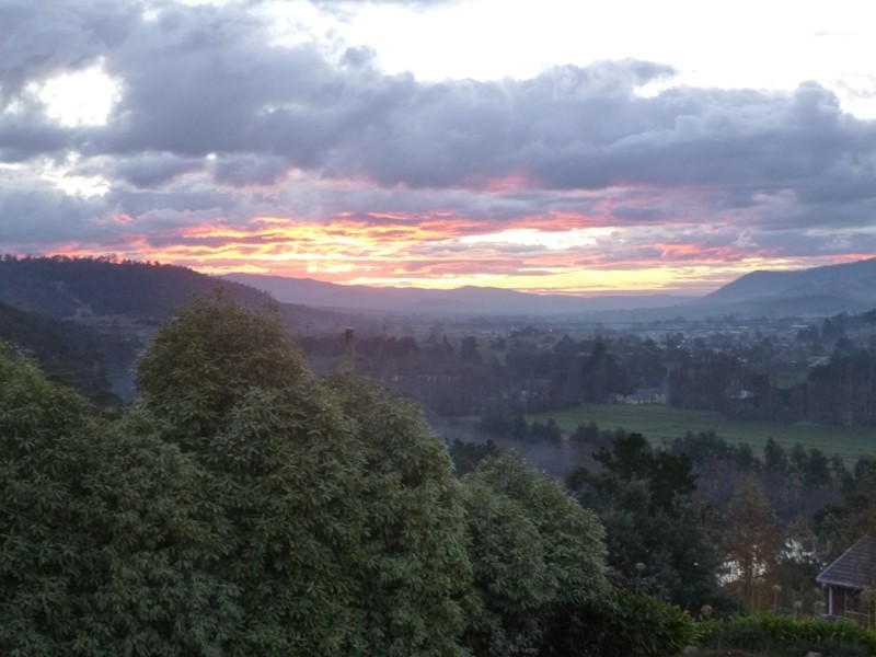 68 Sharland Ave, New Norfolk TAS 7140