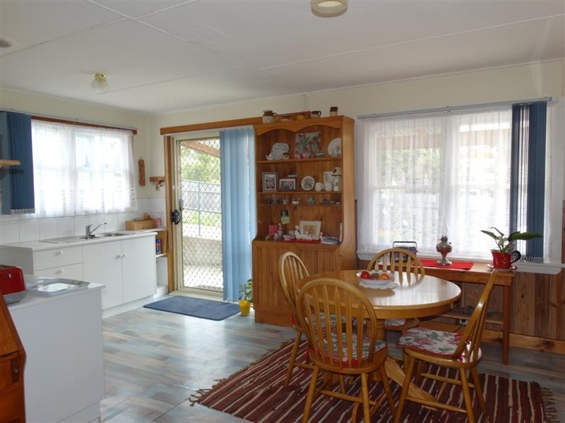 76 The Esplanade, Oatlands TAS 7120