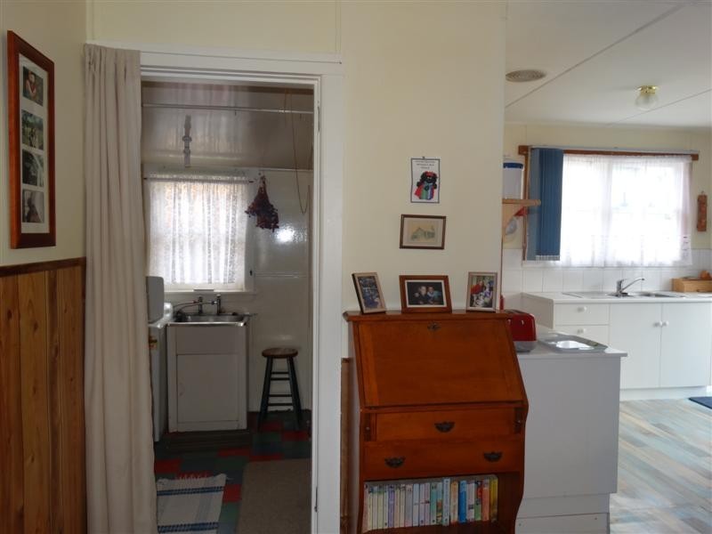 76 The Esplanade, Oatlands TAS 7120