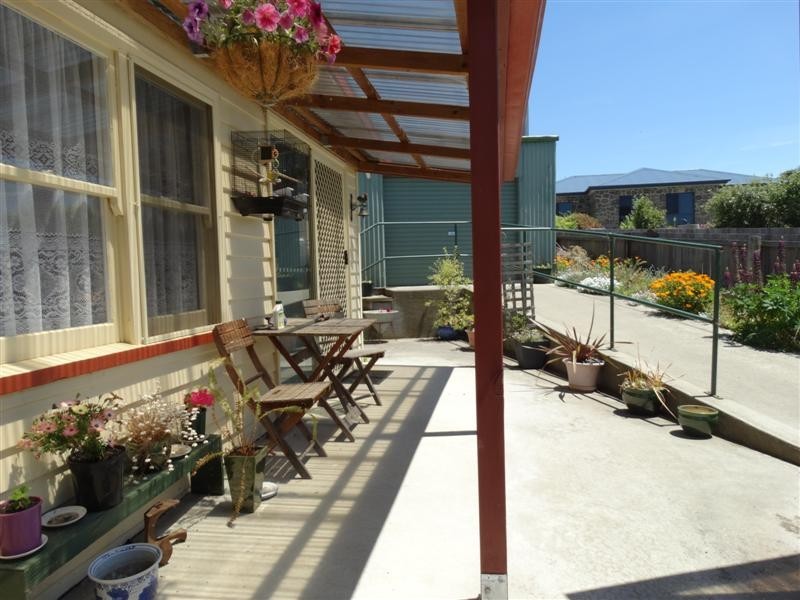 76 The Esplanade, Oatlands TAS 7120