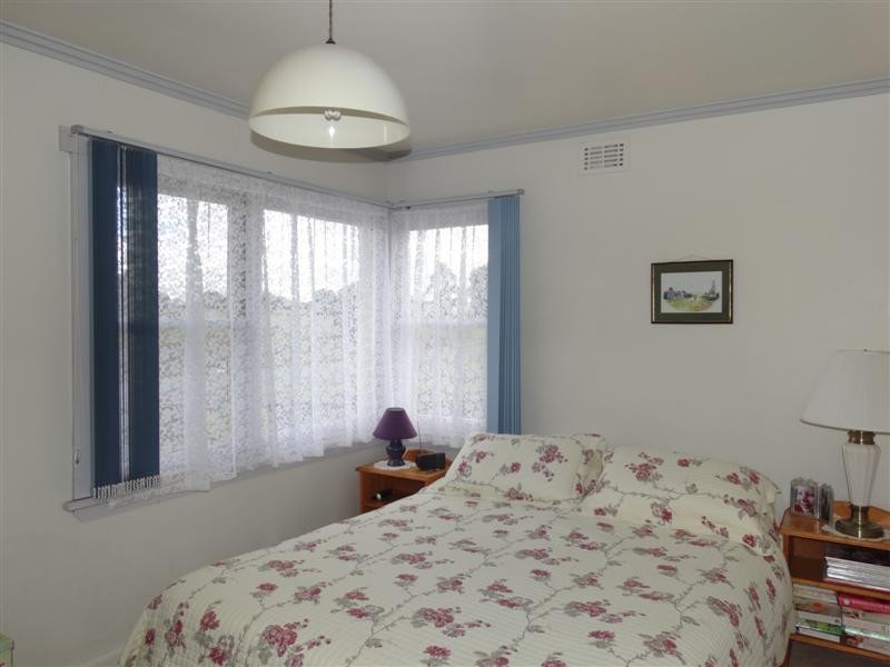 76 The Esplanade, Oatlands TAS 7120