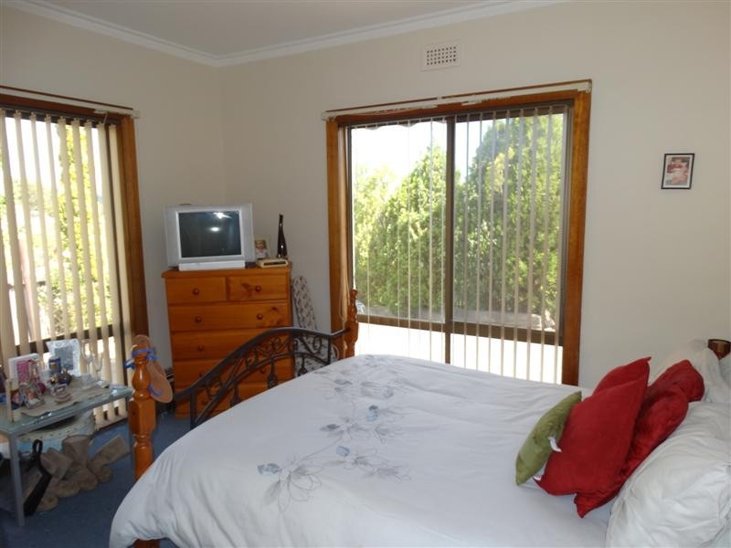 34 Sharland Avenue, New Norfolk TAS 7140