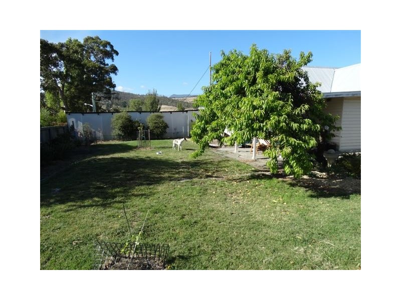 20 Charles Street, New Norfolk TAS 7140