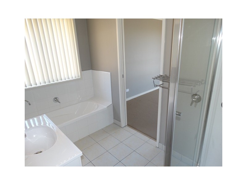 2 Gateway Drive, New Norfolk TAS 7140