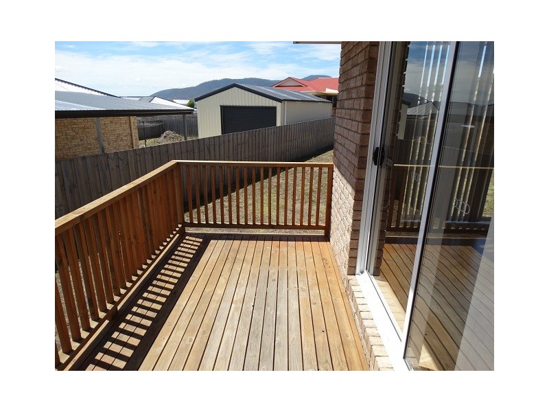 2 Gateway Drive, New Norfolk TAS 7140