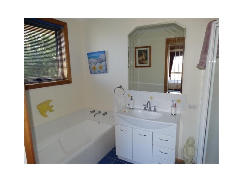 6 Carter Court, New Norfolk TAS 7140