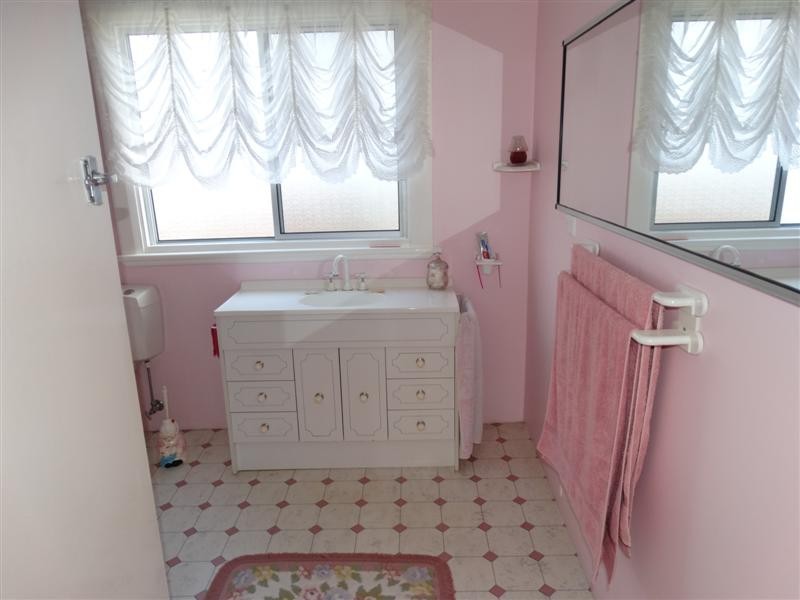 12 Dean Street, New Norfolk TAS 7140