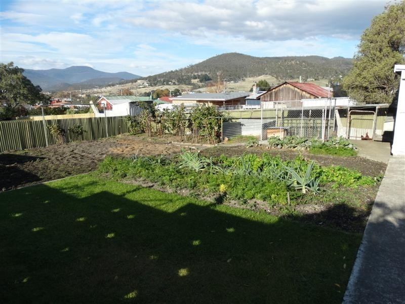 12 Dean Street, New Norfolk TAS 7140