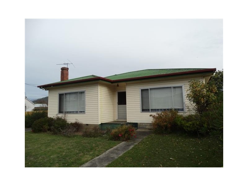 10 Sixth Avenue, New Norfolk TAS 7140