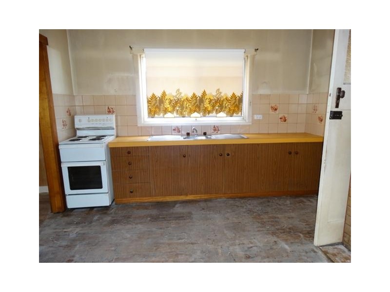 10 Sixth Avenue, New Norfolk TAS 7140